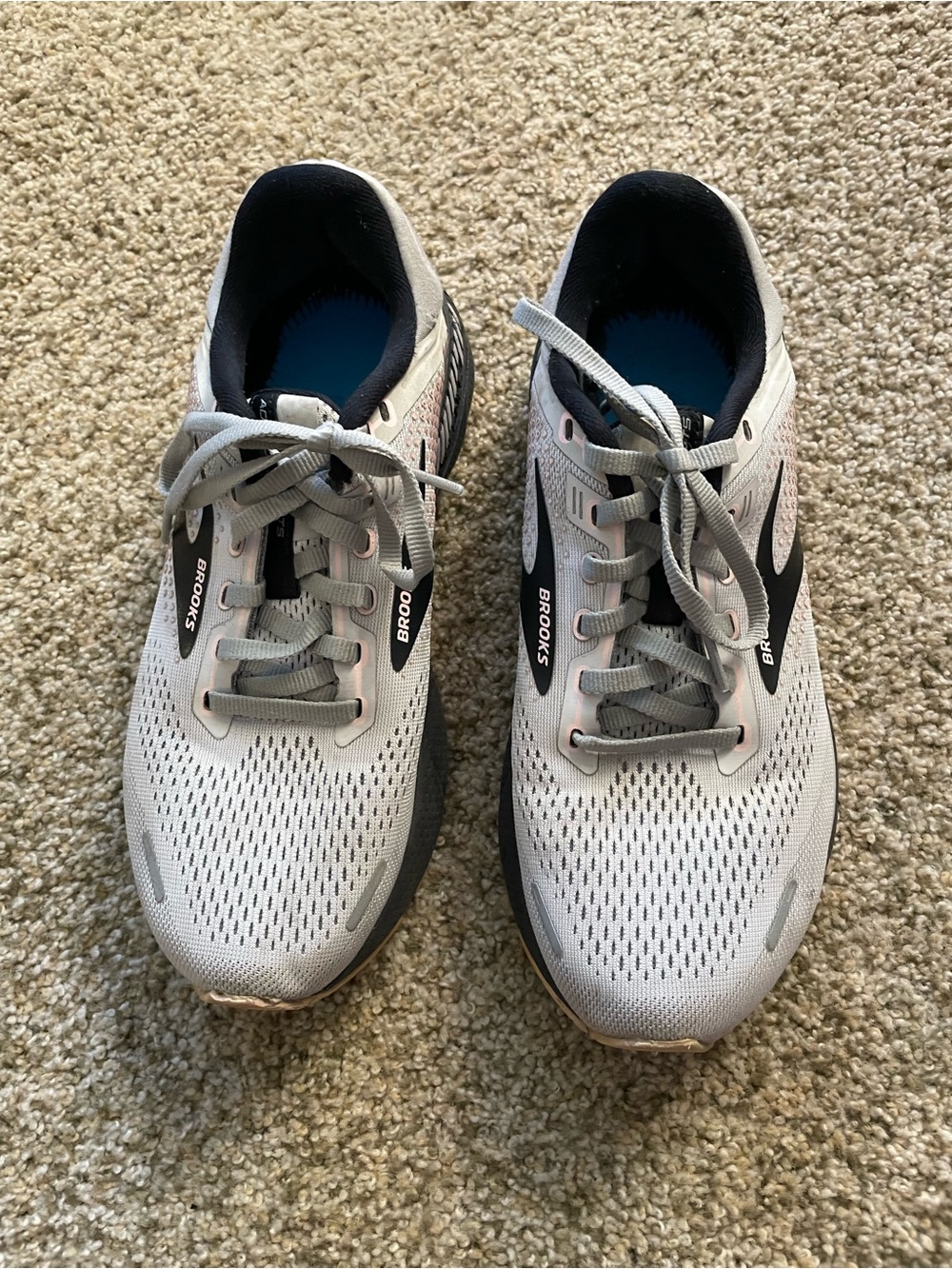 Brooks Men's Athletic Running Shoes - Light Gray with Black Accents